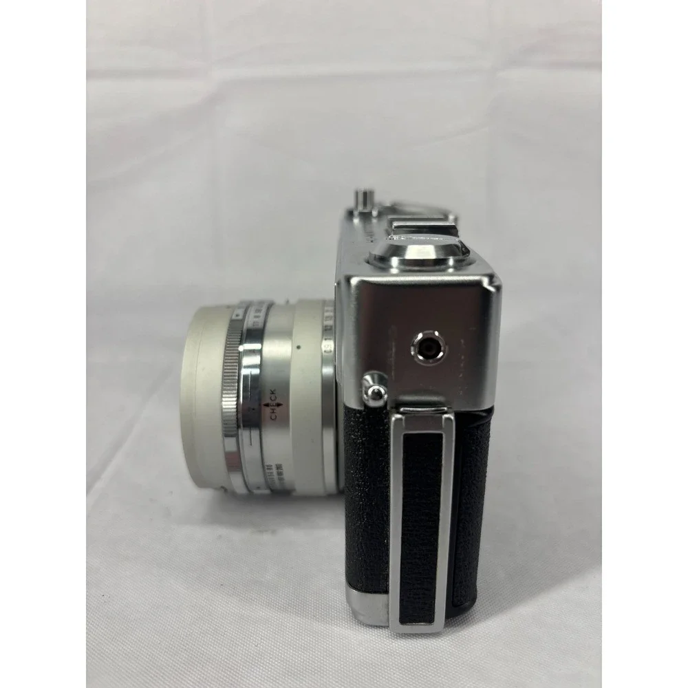 Minolta Hi-Matic 9 Classic 35mm Rangefinder Film Camera 45mm f/1.7 Lens Vintage